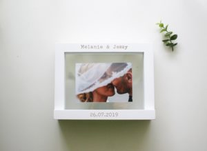 fekvo homokszertartas kepkeret ValamiKek Wedding